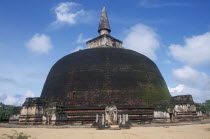 Rankot Vahara Dagoba