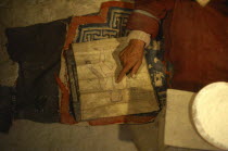 Amji doctor pointing to a medical chart Konchert Zanskar Layuredic