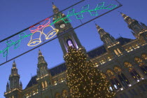 Christmas lights and tree in front of the Rathaus during the Christmas Market.