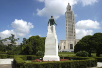 Statue of Huey Pierce Long outside the Louisiana State Capitol Building