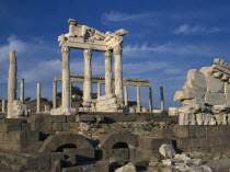 Acropolis ruins on outskirts of Bergama. BergamaBergama
