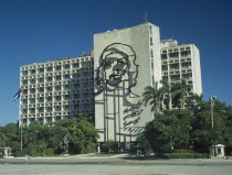 Close up of the Ministry of the Interior and Che Guevara mural.Plaza