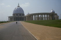 Yamoussoukro Basilica The Basilica of Our Lady of Peace of Yamoussoukro  also known as Basilique de Notre Dame de la Paix de Yamoussoukro  is the largest and tallest place of worship in Africa. Situa...