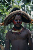 Huli tribesman wearing day wig.