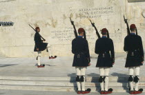 Changing of the guards at the Parliament building