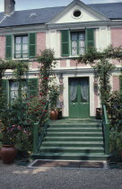 Steps leading up to Claude Monet s house.