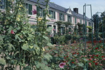 Claude Monet s garden and House