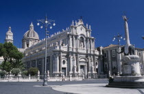 II Duomo Cathedral exterior with statue of the Elephant