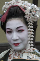Geisha at Sannen-zakaAsia EthnicPortraitsPeople