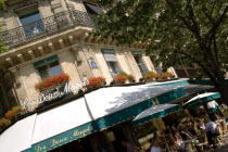 People at pavement tables outside Les Deux Magots the famous literary cafe frequented by the Surrealists on Place St Germain des PresBar Bistro European French Restaurant Western Europe