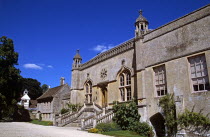 Lacock Abbey  Side elevationTravelTourismHolidayVacationExploreRecreationLeisureSightseeingTouristAttractionTourLacockAbbeyWiltshireEnglandGreatBritainUnitedKingdomGBUKEuropeEu...