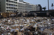 Rubbish dump in centre of modern city.African Center Ecology Entorno Environmental Environnement Green Issues Nigerian Western Africa