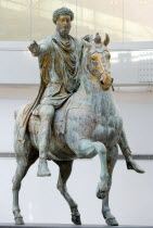Capitoline Museum in Palazzo dei Conservatori The original 2nd Century gilded bronze equestrian statue of the Roman Emperor Marcus Aurelius in the Portico of Marcus Aurelius