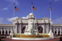 Christopher Columbus monument and fountain outside Union Railway Station