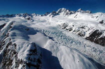 MOUNT COOK NATIONAL PARK  WEST COASTAERIAL VIEW OF BALFOUR GLACIER  BELOW RIGHT  AND NEW ZEALANDS HIGHEST MOUNTAIN MOUNT COOK  TOP RIGHT WEST FACE  AND MOUNT TASMAN TO MOUNT COOKS LEFT.BELOW CROZET...