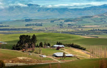 CANTERBURY  VIEW WEST FROM MOUNT MICHEAL ACROSS THE FARMIMG PLAINS OF MACKENZIE COUNTRY FROM ROUTE 79 TOWARDS THE TOWN OF FAIRLIE.Antipodean Oceania