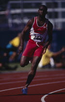 Terry Williams running at 1994 Victoria Commonwealth Games