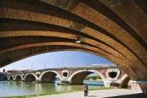 Pont Neuf  red brick bridge over the river Garonne.