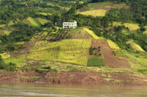 Rich farmland on the banks of the Yangtze River near the Qutang GorgeAsia Asian Chinese Chungkuo Jhonggu Zhonggu Ecology Entorno Environmental Environnement Farming Agraian Agricultural Growing Hus...