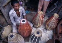 Tabla maker.Asia Asian Bharat Inde Indian Intiya