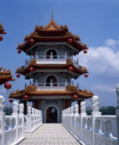 One of the Twin Pagodas in the Chinese GardenJurong GardensAsian Singaporean Singapura Southeast Asia Xinjiapo 1 Single unitary One individual Solo Lone Solitary