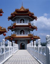 One of the Twin Pagodas in the Chinese GardenAsian Singaporean Singapura Southeast Asia Xinjiapo 1 Single unitary One individual Solo Lone Solitary