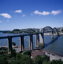 Royal Albert Bridge designed by Brunel and finished in 1859.  Carries Cornish Main Line across the River Tamar between Plymouth and Saltash.Isambard Kingdom Brunel Nineteenth Century 19th c. arch rai...