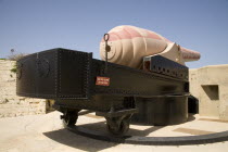 The Armstrong 100 ton gun  Fort RinellaTravelTourismHolidayVacationExploreRecreationLeisureSightseeingTouristAttractionTourDestinationTripJourneyDaytripFortRinellaKalkaraMaltaMalte...
