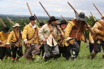 Musketeers at the reenactment of the battle of Faringdon in the English Civil war.English  Civil  War  British  UK  Musketeers  rifleman  Musket  Faringdon  reenactment  men  foot  soldiers  royalist...