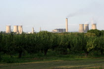 Didcot Power Station cooling towers.Didcot  Power Station  Oxfordshire  coal powered  energy  Sutton Courtenay  natural gas  national grid  carbon pollution  environmental issues England  English  Br...