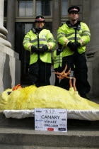 England  London  City  Threadneedle Street  Bank of England G20 Protests  April 2009.European UKUnited KingdomGBGreat BritainEuropeEuropeanMeetingProtestProtestersCivil UnrestRiotConfronta...