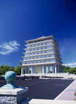 CANADA, Ontario, Niagara, Great Gorge Adventure Area, Cham Shan Buddhist Ten Thousand Buddha Temple Pagoda building on River Road.