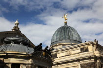 Nuemarkt  An der Frauenkirche  Detail of the roof of the Academy of Art.Destination Destinations Deutschland European History Holidaymakers Sachsen Tourism Tourist Western Europe Saxony Sightseeing Tourists Blue Clouds Cloud Sky History Historic  Destination Destinations Deutschland European History Holidaymakers Sachsen Tourism Tourist Western Europe Saxony Sightseeing Tourists Blue Clouds Cloud Sky History Historic