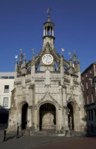 England, West Sussex, Chichester, the Cross. Former market place on the intersection main streets.