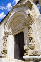 ITALY, Tuscany, San Quirico D'Orcia, The columns of the portale di mezzogiorno or southern door of the Collegiata the Church of the saints Quirico and Giulitta attributed to the school of Giovanni Pis...