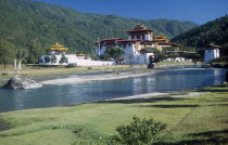 BHUTAN, Punakha, Punakha Dzong fortress temple by the Mo Chhu Mother River.