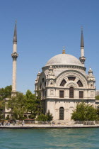 Turkey, Istanbul, Dolmabahce Mosque, beside the Bosphorus.