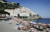 Italy, Campania, Amalfi town, Beach and houses on the Amalfi Coast.