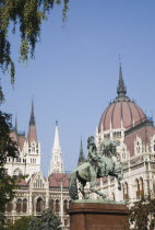 Hungary, Pest County, Budapest, equestrian statue of Francis II Rakoczi, leader of the Hungarian uprising against the Habsburgs 1703 to 1711 outside the Parliament Building.