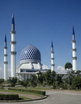 Malaysia, Selangor State Mosque at Shah Alam, Sultan Salahuddin Abdul Aziz Mosque.