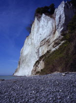 Denmark, Isle of Mon, Mons Klint, East facing chalk sea cliffs with flintstone beach.