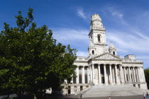 England, Hampshire, Portsmouth, Guildhall originally built in 1890 but rebuilt in 1959 after being bombed in 1941 during World War II.