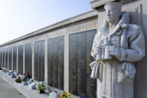 ENGLAND, Hampshire, Portsmouth, World War Two Naval memorial on Southsea seafront designed by Sir Edmund Maufe with sculpture by Sir Charles Wheeler of a sailor holding a pair of binoculars with the R...