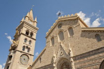 Italy, Sicily, Piazza Del Duomo, Messina Cathedral.