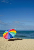USA, Hawaii, Oahu Island, Parasol on Waikiki beach. 