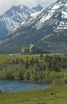 Canada, Alberta, Waterton Lakes NP, Prince of Wales Hotel at Waterton Lakes National Park a UNESCO World Heritage Site, Built of wood in 1927 by the American Great Northern Railway the hotel is a Nati...