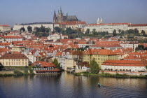 Czech Republic, Bohemia, Prague, St Vitus seen from Charles Bridge.