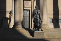 England, Merseyside, Liverpool, St Johns Hall, Statue of Benjamin Disraeli on the steps of City Hall.