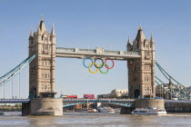 England, London, Tower Bridge, with the Olympic rings celebrating the 2012 Olympic Games.