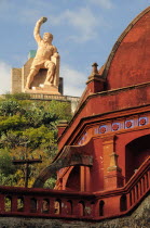 Mexico, Bajio, Guanajuato, Statue of El Pipila, honors hero who torched the Alhondiga Gates enabling the first victory of the Independence Movement.